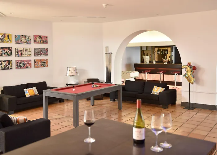 Hotel Arles Plaza