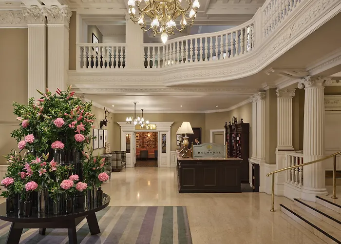 The Balmoral Hotel Единбург