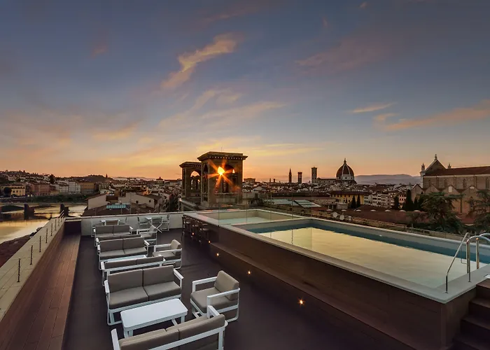 Plaza Hotel Lucchesi Florencia