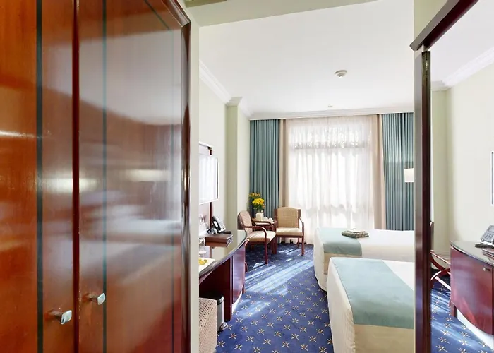 LEADER Al Muna Kareem Hotel Medina