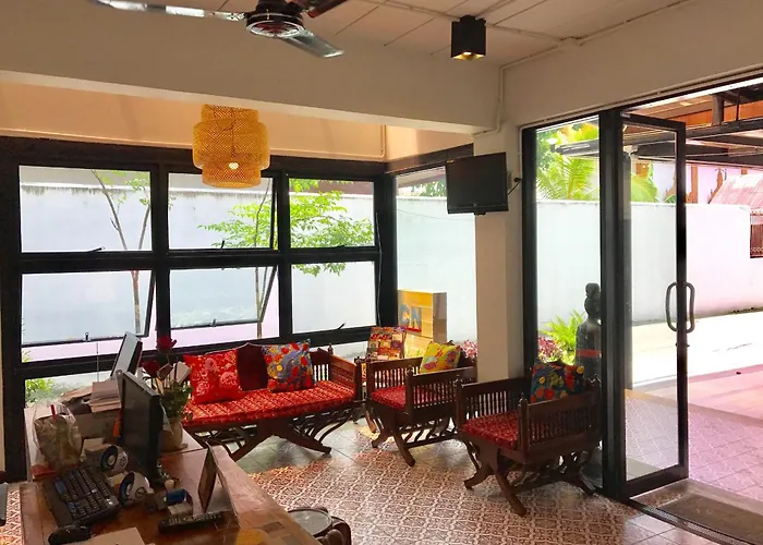 Rcn Court & Inn Chiang Mai