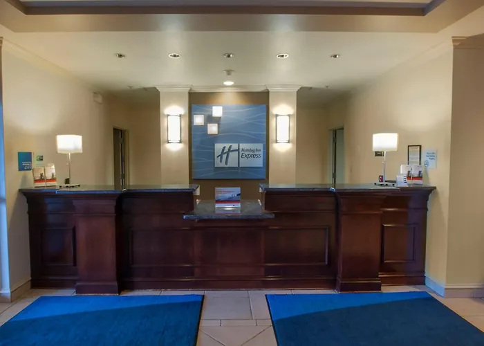 Holiday Inn Express & Suites Buffalo Airport, Ny Cheektowaga