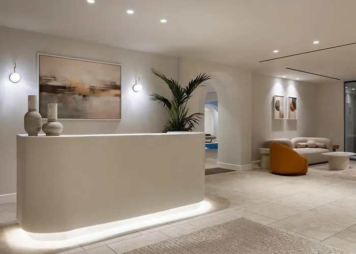 Aqua Luxury Suites By Nomee Hospitality Group Imerovigli 