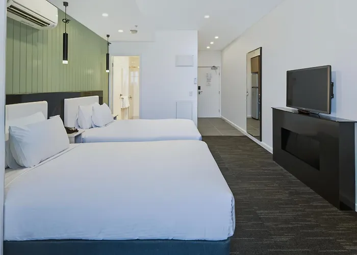 Oaks Melbourne On William Suites