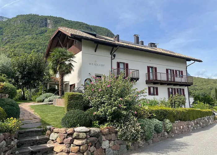 Weingut Weidlhof - Suite & Breakfast - Vacation For Wine Lovers Kaltern