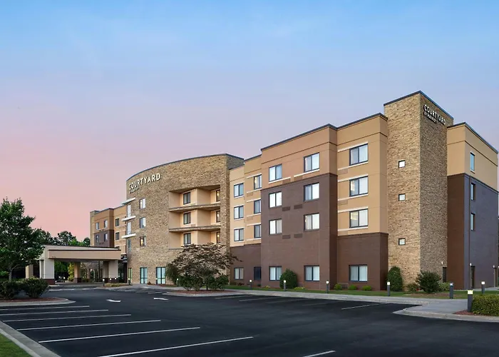 Courtyard By Marriott Jacksonville