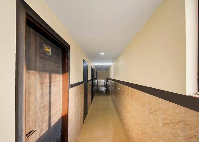 Hotel O Sanjay Palace Jaipur