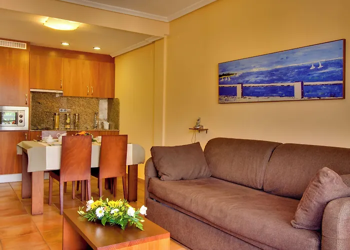 Ona Ogisaka Garden Aparthotel Denia