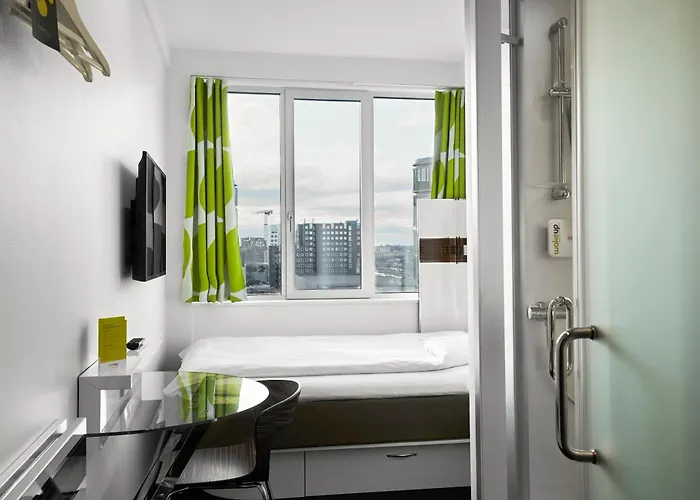 Wakeup Copenhagen - Bernstorffsgade Otel