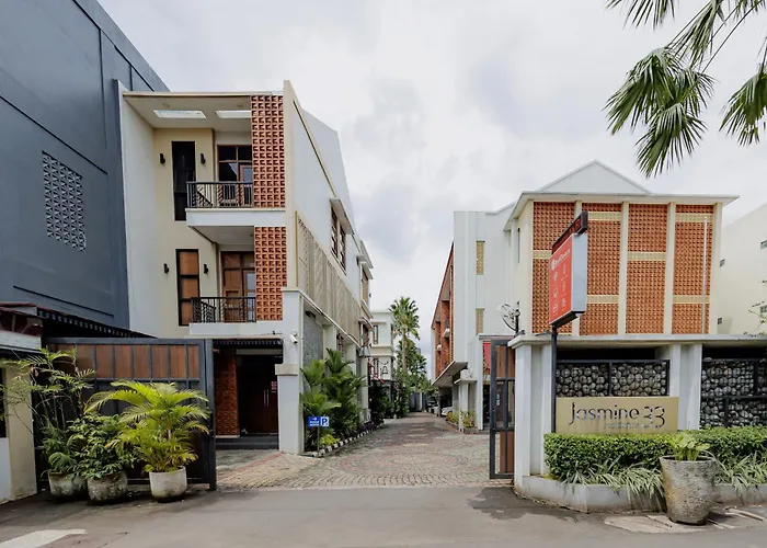 Reddoorz Premium Near Ragunan Zoo 2 Jakarta