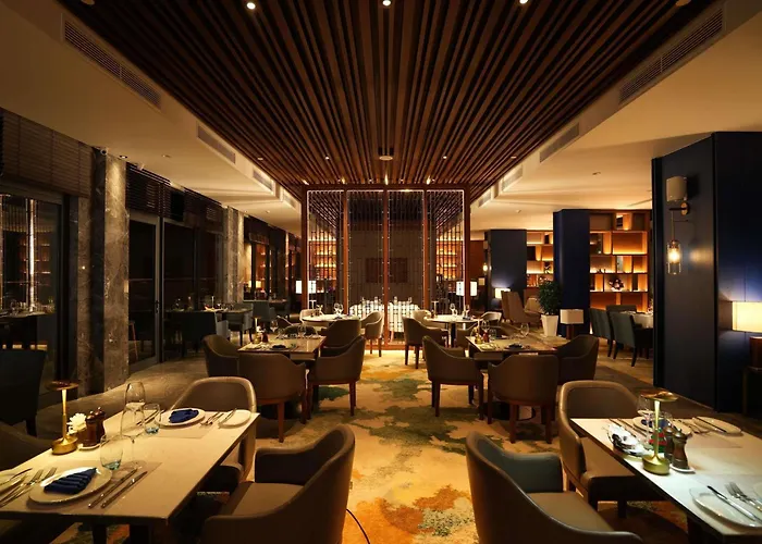 Moevenpick Resort Waverly Phú Quốc