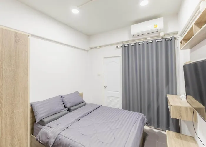 Middleway House Bangkok Hotel