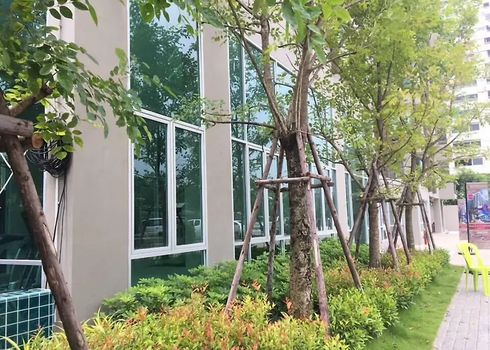 The Lux Ladprao 10 Aparthotel Bangkok