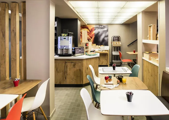 Ibis Clichy Centre Mairie Hotel