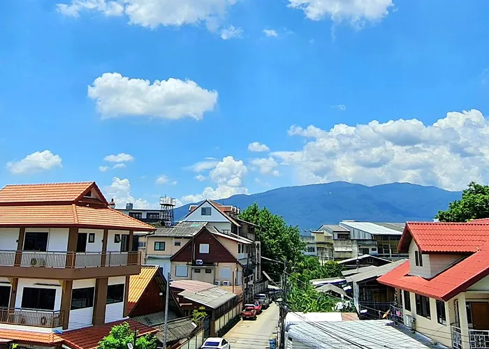 Bed And Terrace Guesthouse Chiang Mai
