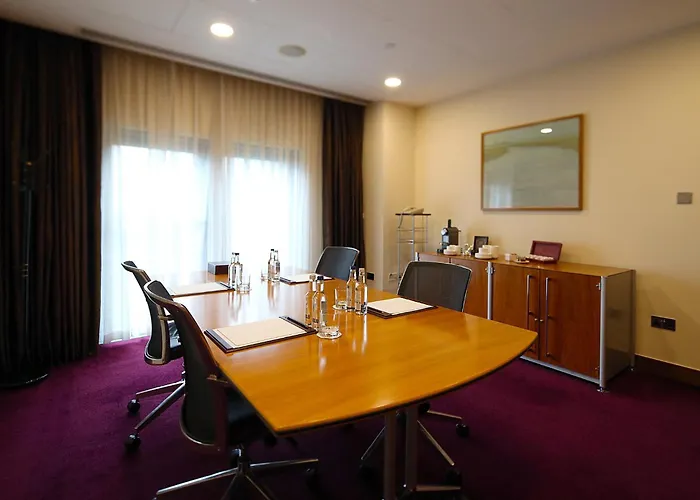 Canary Riverside Plaza Hotel Londres