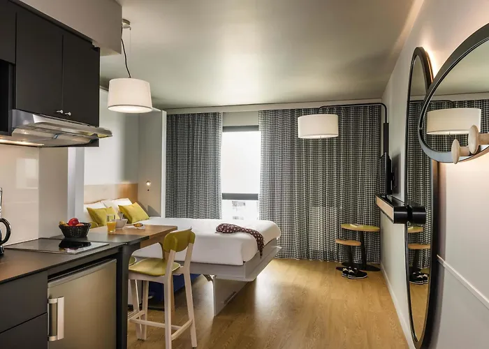 Aparthotel Adagio Access Colombes La Defense