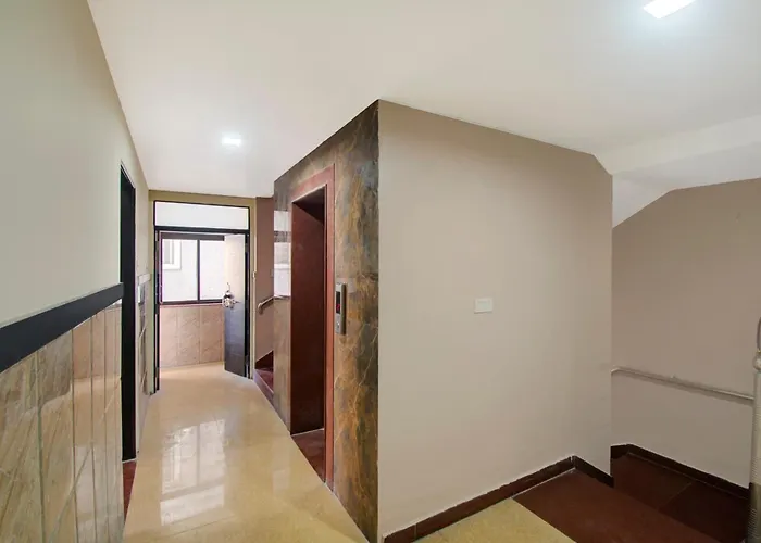 Hotel O Sanjay Palace Jaipur