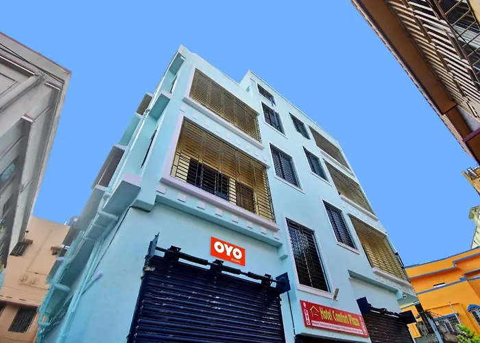 Hotel O Redwood Plaza Kolkata