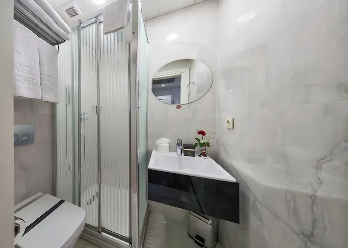 Darkmen Hotel 2 Istanbul