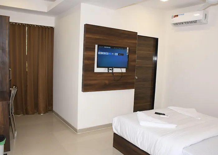 Hotel Precious Pearl Mumbai