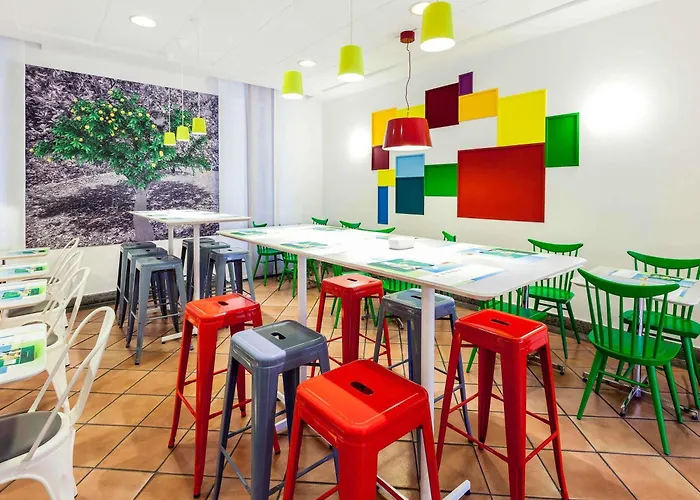 Ibis Styles Napoli Garibaldi Hotel
