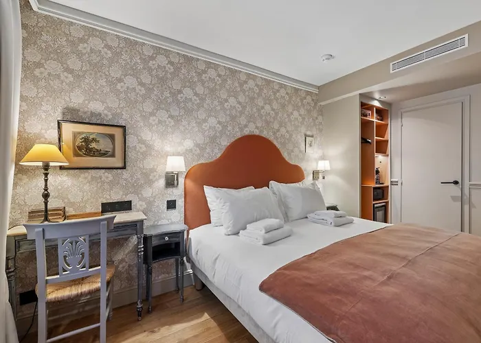 Hotel De L'Avre París