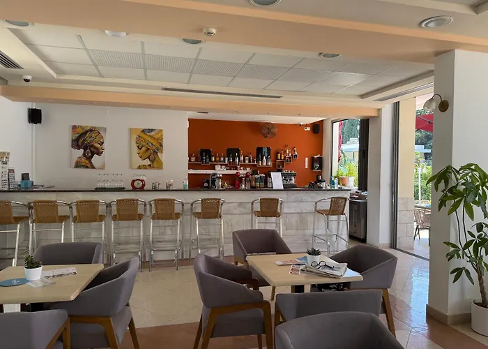 Olgas Paradise Apartments Psalidi 