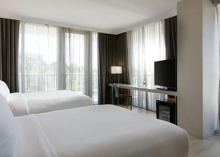 Ac Hotel By Marriott Miami Beach