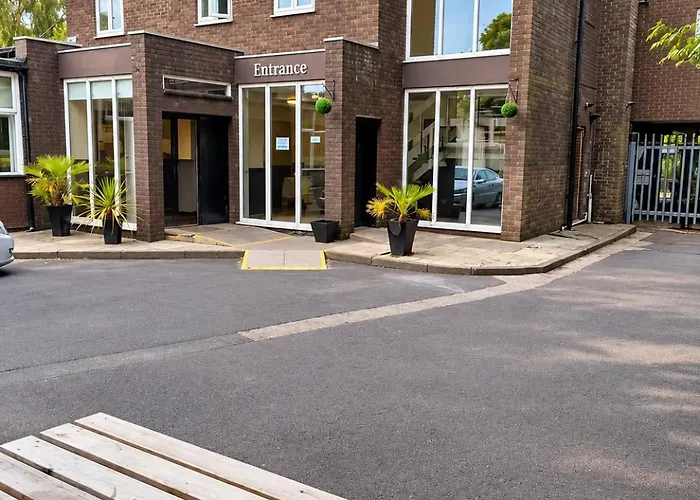 The Avenue Club And Lodge Birmingham