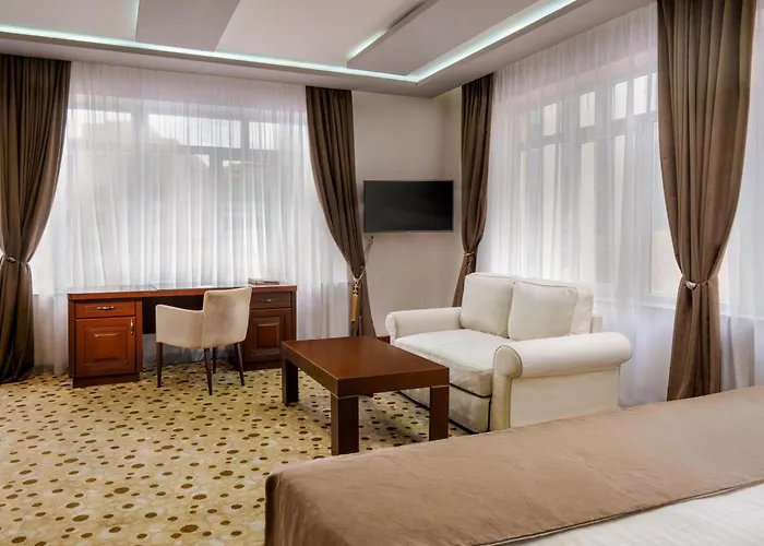 Central Hotel Erivan