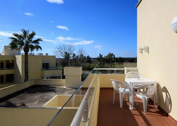 Parque Mourabel, Oasis Village & Pe Do Lago Vilamoura