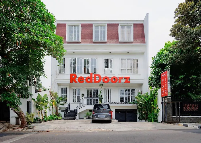 Reddoorz Syariah Plus Near Pancoran 2 Jakarta