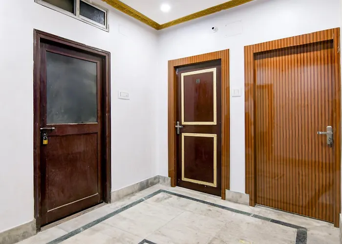Hotel O Continental Stays Kolkata