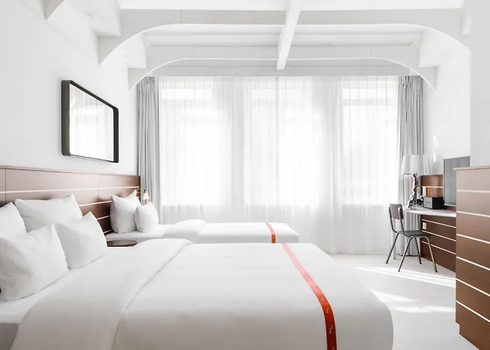 Ruby Claire Hotel Geneva By Ihg