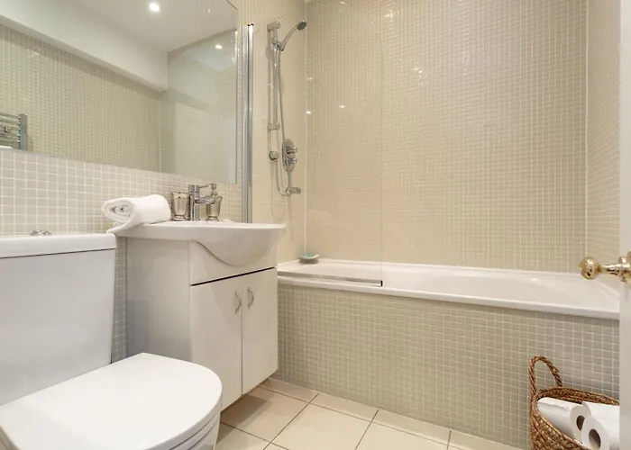 Spectacular 2 Bedroom Apartment With Sunny Garden & Terrace Dublin
