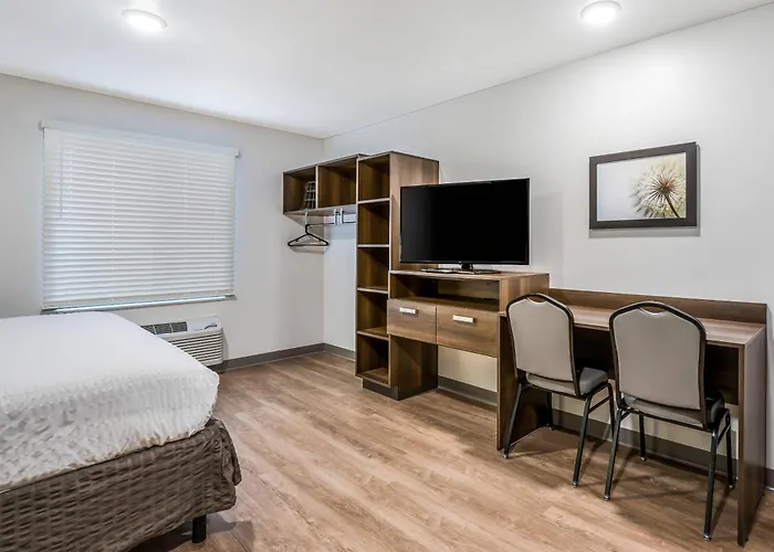 Woodspring Suites Downers Grove - Chicago