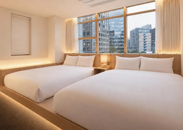 Uh Suite Seoul Deoksugung