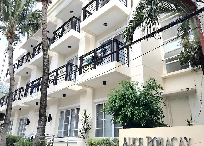 Alice In Wonderland Beach Hotel Balabag 