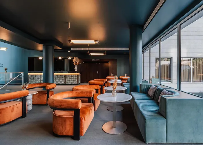 Cenica Porto Hotel, Curio Collection By Hilton