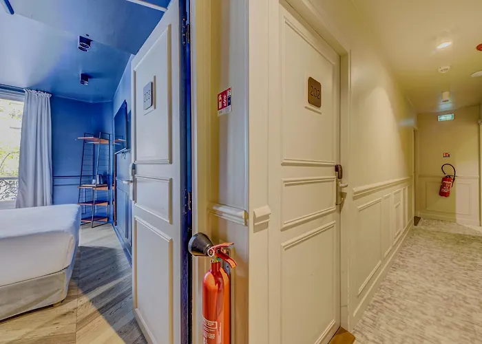 Hotel Clemence Paris