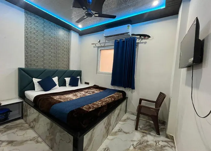 Neelkanth Pg House Varanasi