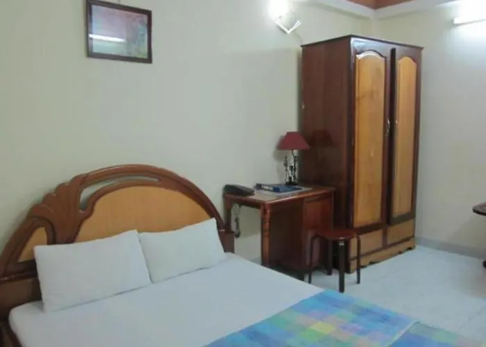 Son Tung Hotel - De Tham Street Ho Chi Minh City