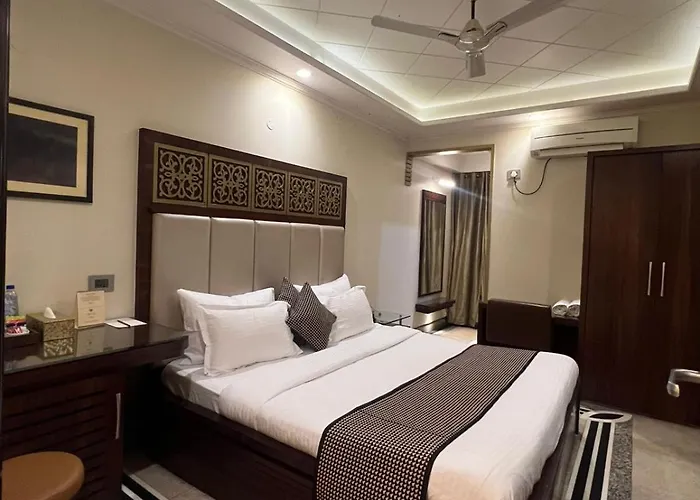 Virasat Haveli Hotel Varanasi