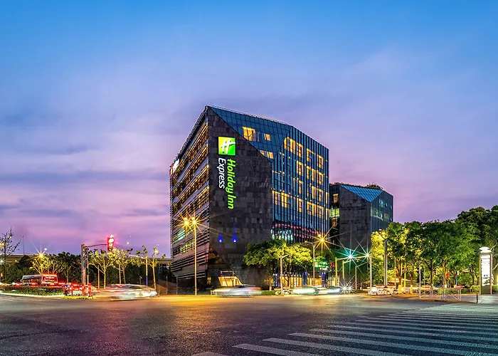 Holiday Inn Express Shanghai Hongqiao Cbd By Ihg