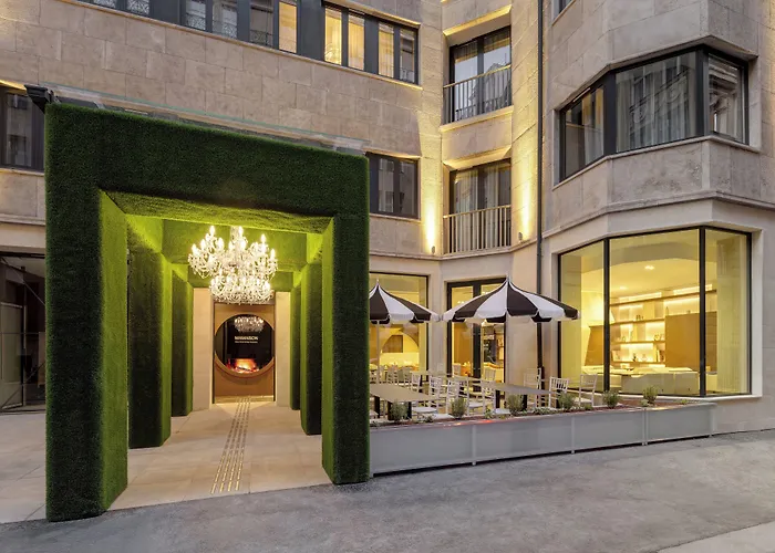 Mamaison Hotel Chain Bridge Budapest