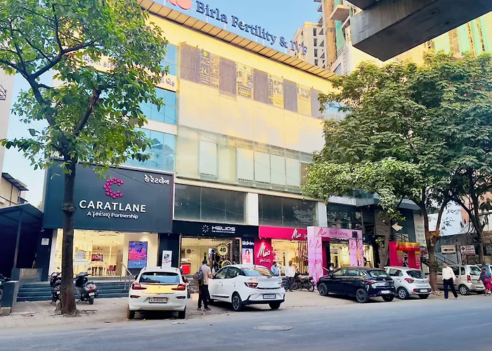 Hotel Sukoon, Best Luxurious Hotel Rooms In Surat City Center