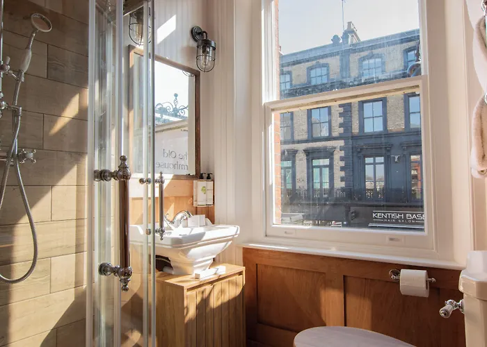 The Old Farmhouse Pub And Rooms London