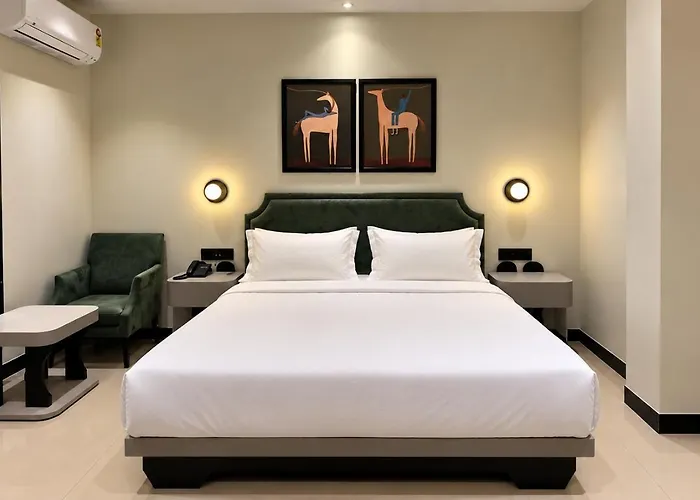 Hotel Nova Vesu Surat