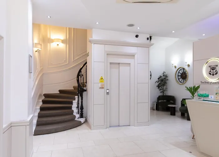 Duke Of Leinster Hotel London